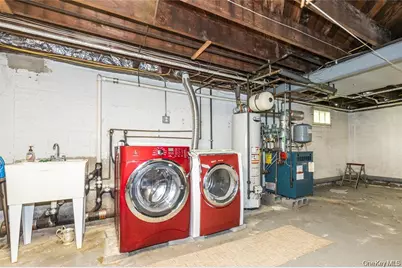 6 Grady Court, Great Neck, NY 11023 - Photo 13