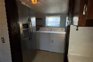 460 Bayview Ave S, Freeport, NY 11520 - Photo 3