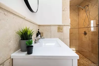 170 Beach 92, Far Rockaway, NY 11693 - Photo 9