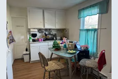 223 Park Avenue, Huntington, NY 11743 - Photo 5