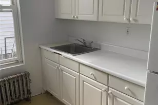 62 Middle Neck Rd, Great Neck, NY 11021 - Photo 5