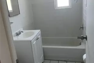 62 Middle Neck Rd, Great Neck, NY 11021 - Photo 7