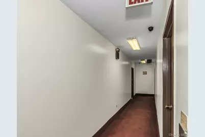 147-45 Barclay Avenue #5B, Flushing, NY 11355 - Photo 21