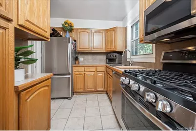 3 Campus Pl #1C, Scarsdale, NY 10583 - Photo 5