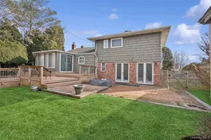 1123 Bernard Dr, Westbury, NY 11590 - Photo 39