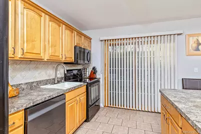 25 Fordham Place, Bay Shore, NY 11706 - Photo 13