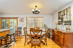 25 Fordham Pl, Bay Shore, NY 11706 - Photo 9