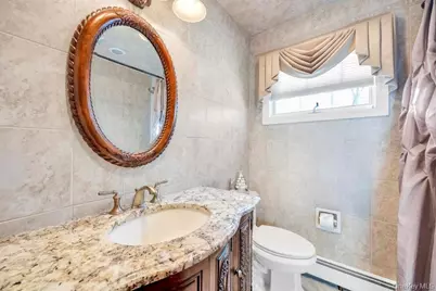 60 Essex Road, Bethpage, NY 11714 - Photo 17