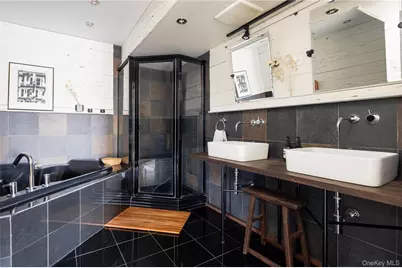 15 Lake View Court, Southampton, NY 11968 - Photo 13