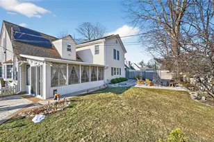 350 Pin Oak Ln, Westbury, NY 11590 - Photo 31