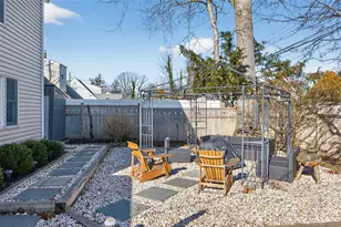 350 Pin Oak Ln, Westbury, NY 11590 - Photo 25