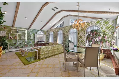 7 Carling Drive, New Hyde Park, NY 11040 - Photo 11