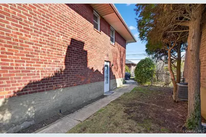 7 Carling Drive, New Hyde Park, NY 11040 - Photo 43