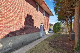 7 Carling Dr, New Hyde Park, NY 11040 - Photo 43