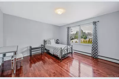 777 Johnson Avenue, Ronkonkoma, NY 11779 - Photo 23