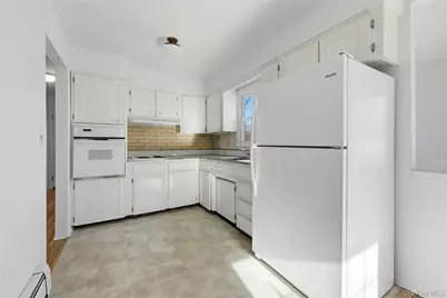 23 Amagansett Drive, Sound Beach, NY 11789 - Photo 9