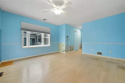 13 Cynthia Lane, Plainview, NY 11803 - Photo 13