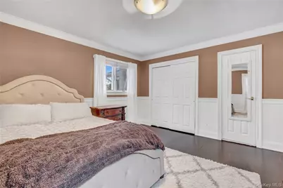 11 Fishermans Drive, Port Washington, NY 11050 - Photo 17