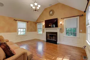 246 Park Ave, Manhasset, NY 11030 - Photo 11