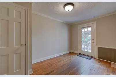 246 Park Avenue, Manhasset, NY 11030 - Photo 19