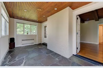 246 Park Avenue, Manhasset, NY 11030 - Photo 5