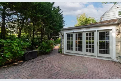 246 Park Avenue, Manhasset, NY 11030 - Photo 31