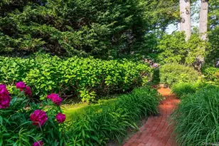 246 Park Ave, Manhasset, NY 11030 - Photo 29