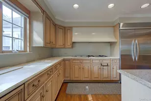 246 Park Ave, Manhasset, NY 11030 - Photo 17