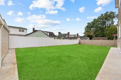 311 Lyon Street, Valley Stream, NY 11580 - Photo 45