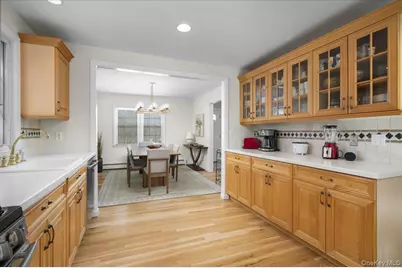 125 Travers Avenue, Mamaroneck, NY 10543 - Photo 13