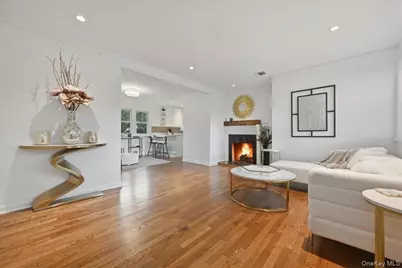 241 Commonwealth Avenue, Massapequa, NY 11758 - Photo 5