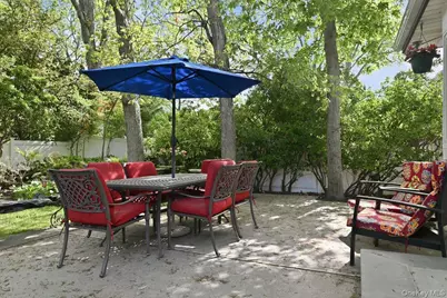 241 Commonwealth Avenue, Massapequa, NY 11758 - Photo 33