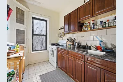 372 Parkside Avenue, Brooklyn, NY 11226 - Photo 29
