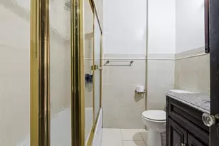 372 Parkside Ave, Brooklyn, NY 11226 - Photo 15