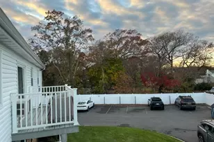 260 Waverly Ave, Patchogue, NY 11772 - Photo 19