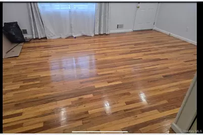 76 Harrisburg Street, Bay Shore, NY 11706 - Photo 11