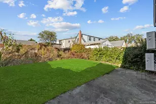 179-11 120th Ave, Saint Albans, NY 11434 - Photo 15