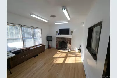 153 W Main Street, Kings Park, NY 11754 - Photo 13