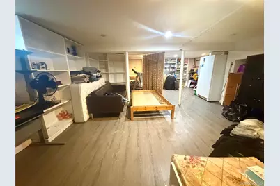 257-17 Pembroke Avenue, Great Neck, NY 11020 - Photo 15