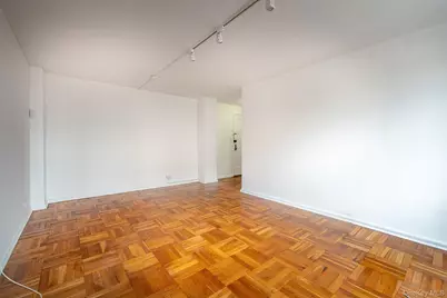 60 Knolls Crescent #7L, Bronx, NY 10463 - Photo 5