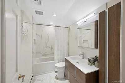 17 Dover Lane, Old Bethpage, NY 11804 - Photo 25