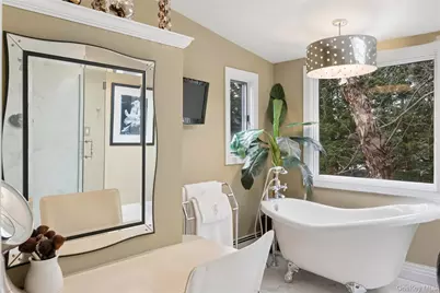 17 Dover Lane, Old Bethpage, NY 11804 - Photo 21