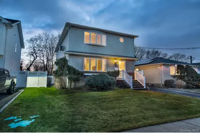 254 N Richmond Avenue, Massapequa, NY 11758 - Photo 3