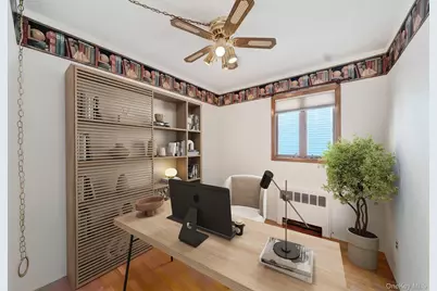 254 N Richmond Avenue, Massapequa, NY 11758 - Photo 15