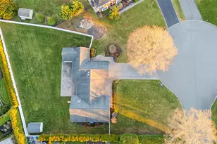 6 Hillview Ct, Commack, NY 11725 - Photo 3