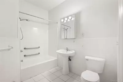 119 Francesca Way #119, Amityville, NY 11701 - Photo 15