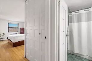 1085 Warburton Ave, Yonkers, NY 10701 - Photo 11