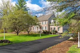 17 Stonegate Dr, Hyde Park, NY 12538 - Photo 3