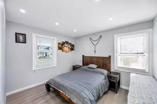 455 N Hamilton Ave, Lindenhurst, NY 11757 - Photo 19