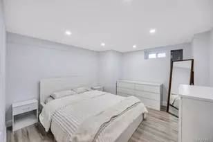 455 N Hamilton Ave, Lindenhurst, NY 11757 - Photo 25